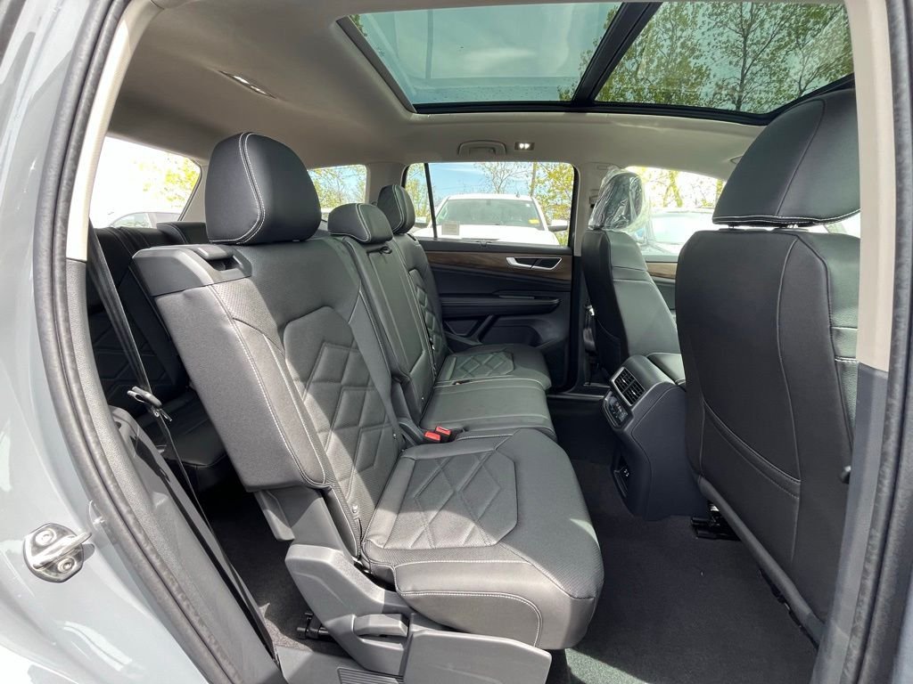 New 2026 Gray Volkswagen 2.0T SE w/Technology image 24
