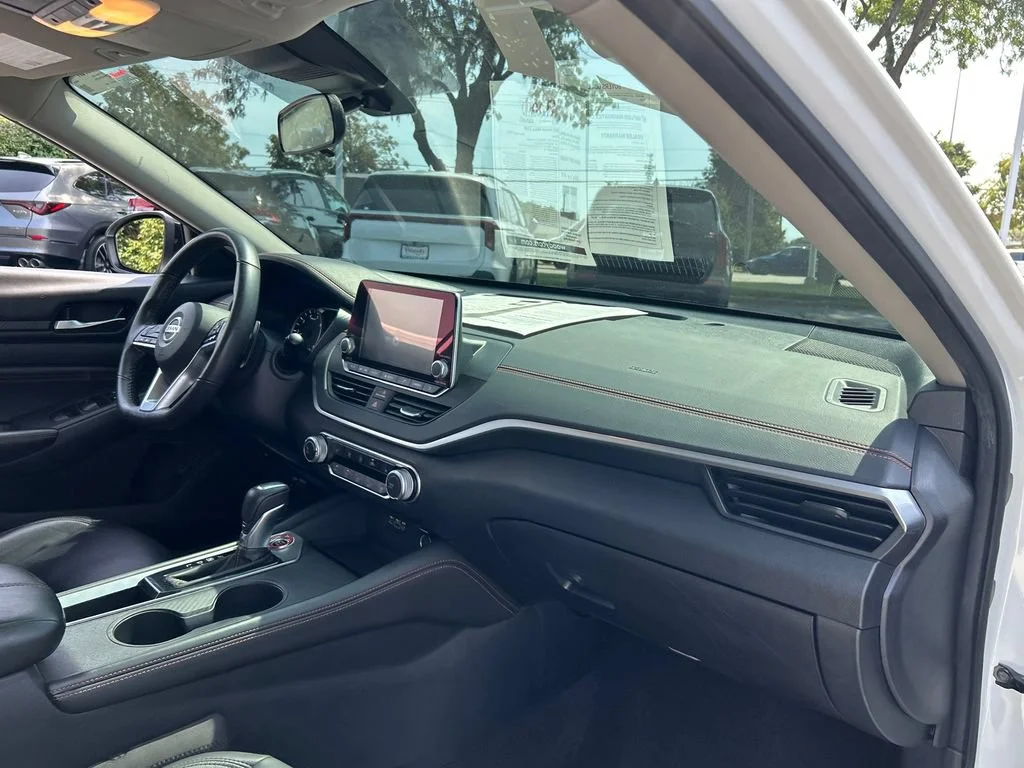 2021 Nissan Altima SR - Photo 36