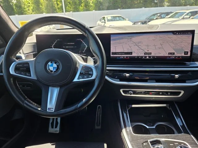 Used 2024 Tanzanite Blue II Metallic BMW xDrive40i image 13