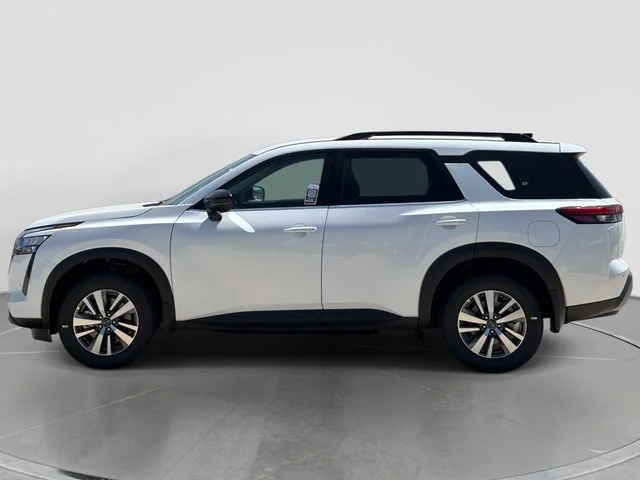 New 2026 Everest White Pearl TriCoat Nissan SL image 7