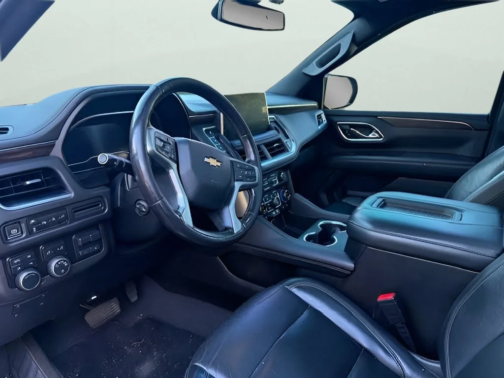 Used 2021 SHADOW GRAY METALLIC Chevrolet LT image 3
