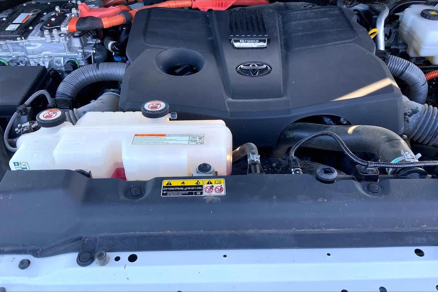 Used 2023 Wind Chill Pearl Toyota Capstone Hybrid image 32