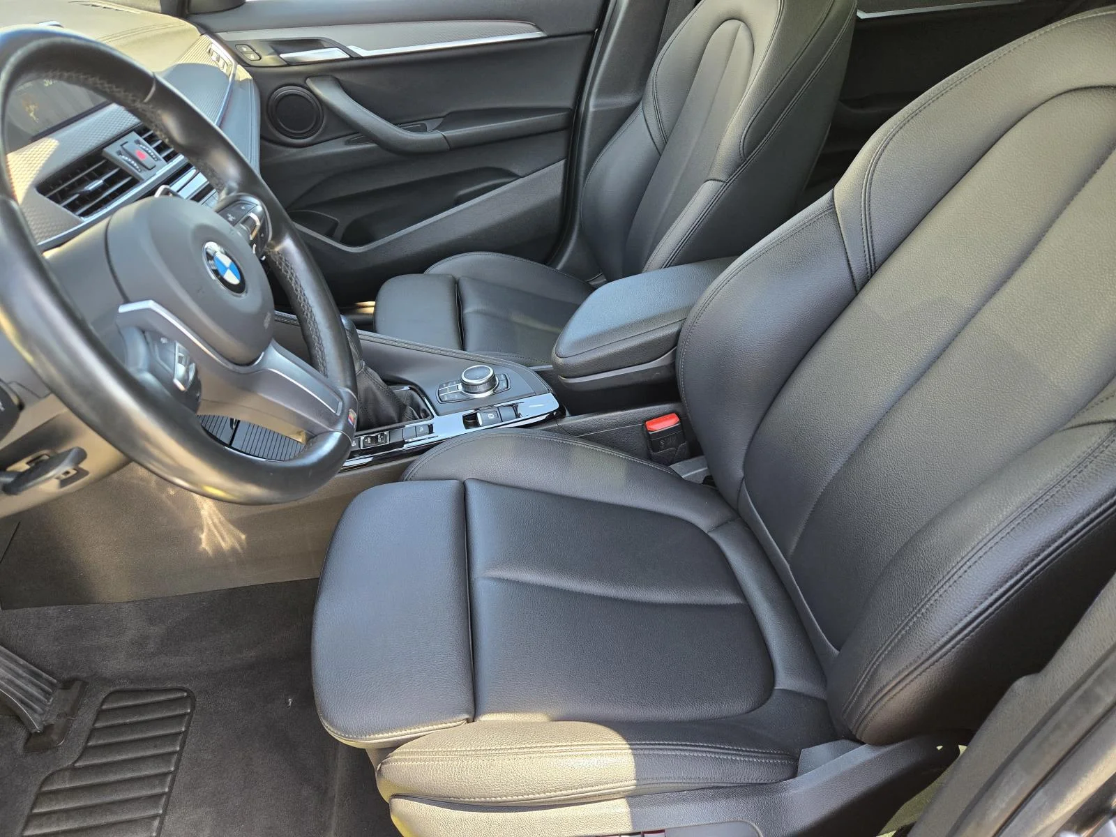 Used 2018 Mineral Gray Metallic BMW xDrive28i Sports Activity Coupe image 22