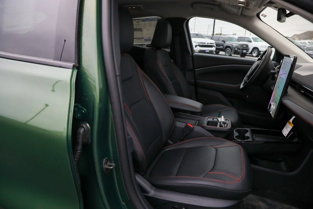 New 2025 Green Ford Premium image 27
