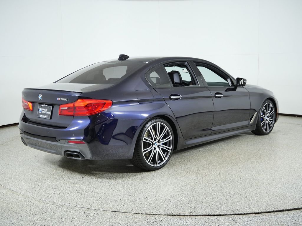 Used 2018 Carbon Black Metallic BMW M550i xDrive image 10