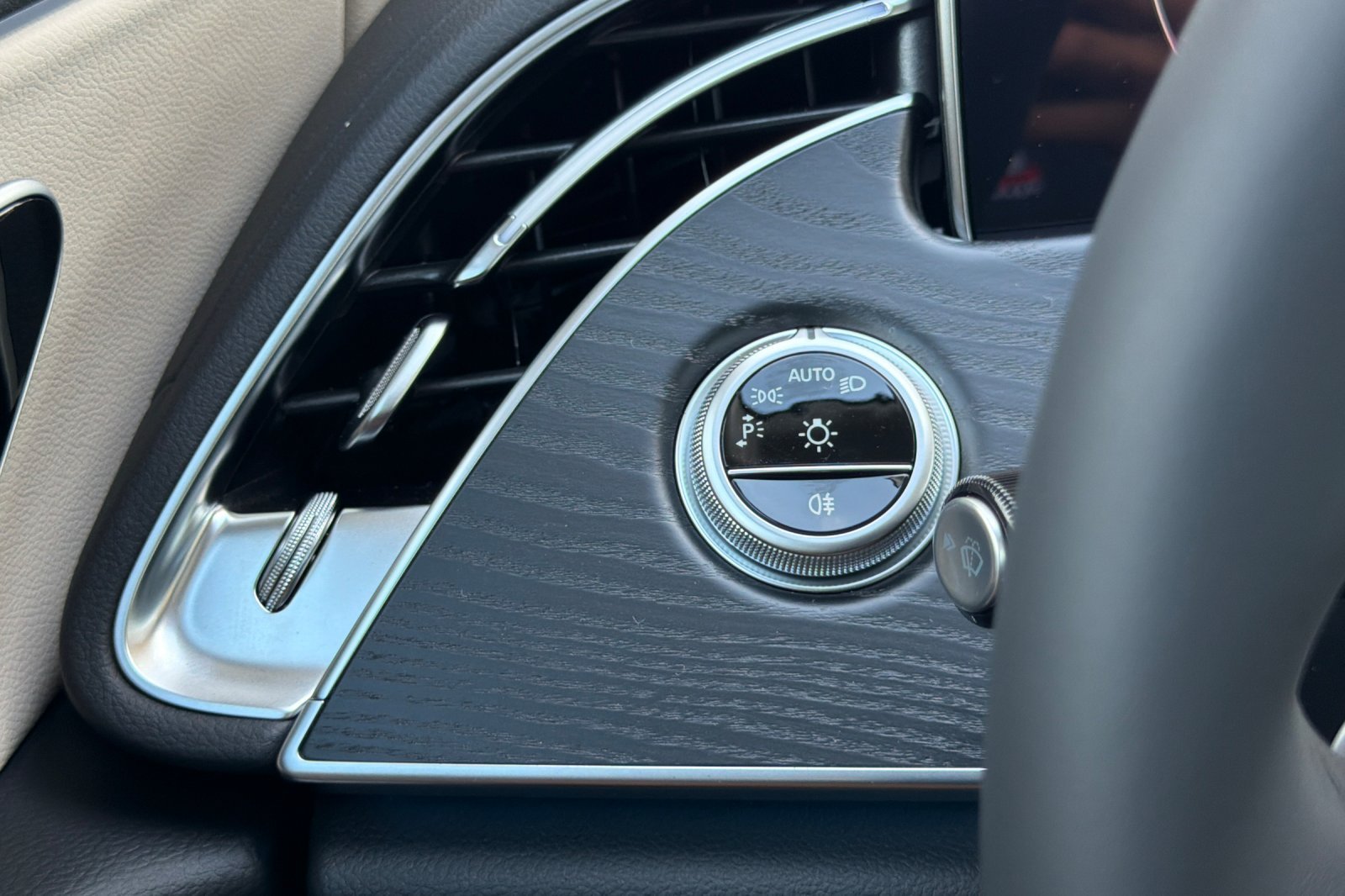 New 2027 Polar White Mercedes-Benz E 350 image 30
