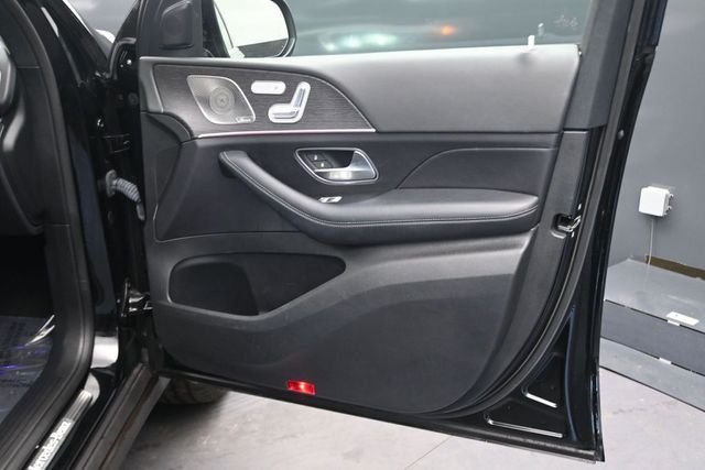 Used 2022 Obsidian Black Metallic Mercedes-Benz GLE 350 image 20