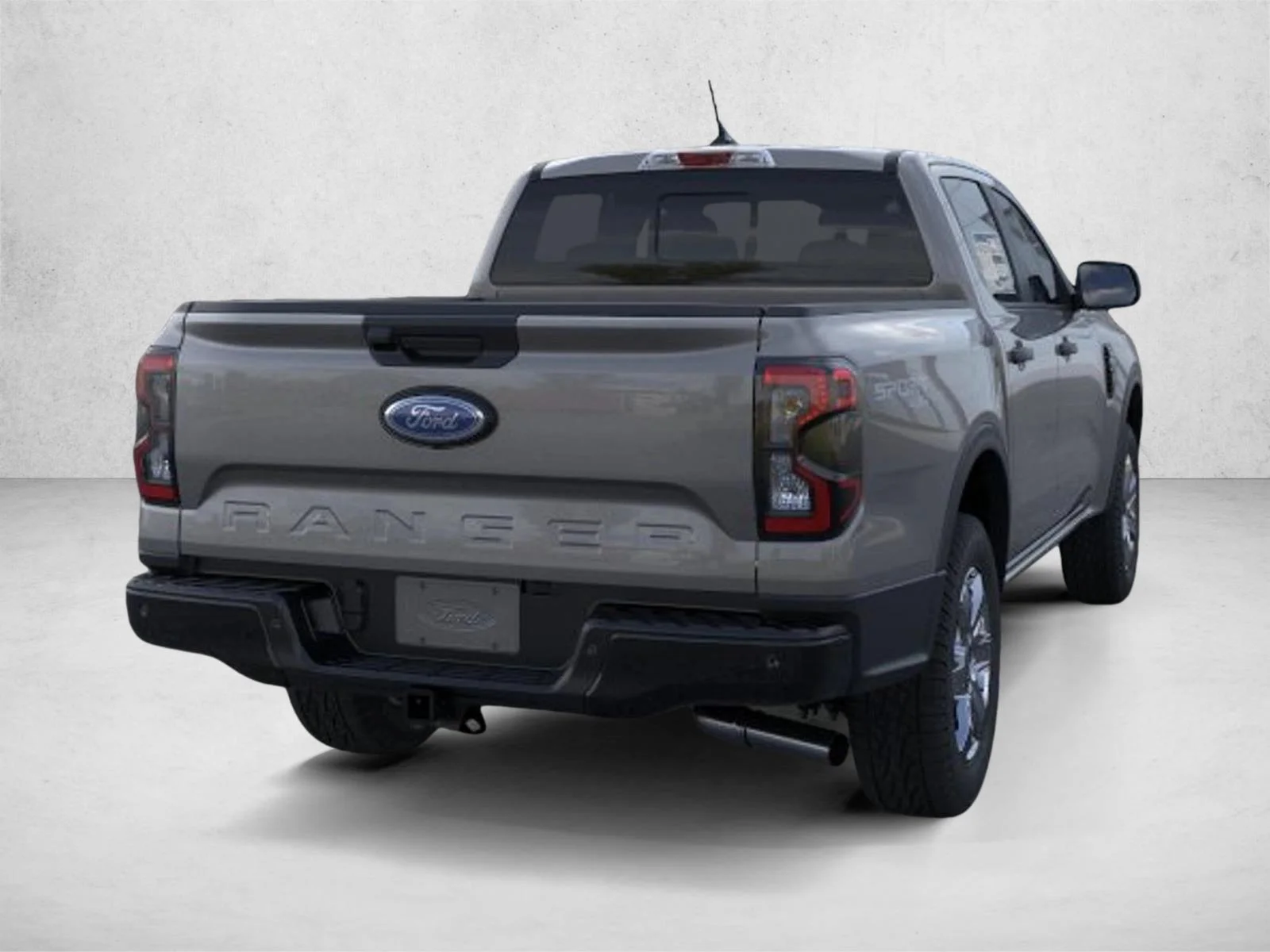 New 2026 Carbonized Gray Metallic Ford XLT image 8