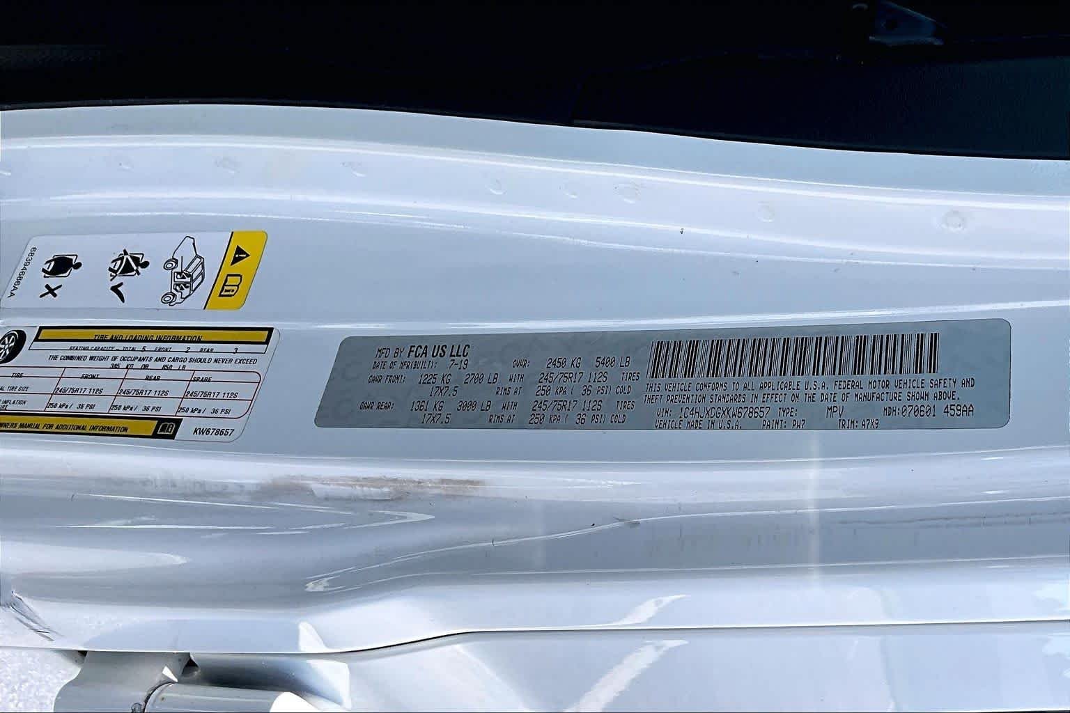 Used 2019 Bright White Clearcoat Jeep Sport S image 31