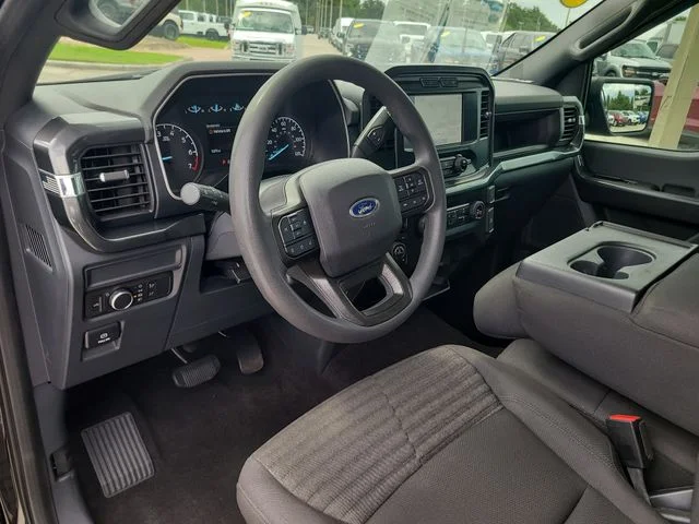Used 2022 Black Ford XL image 18
