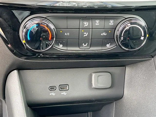 2026 Buick Encore GX Sport Touring - Photo 11