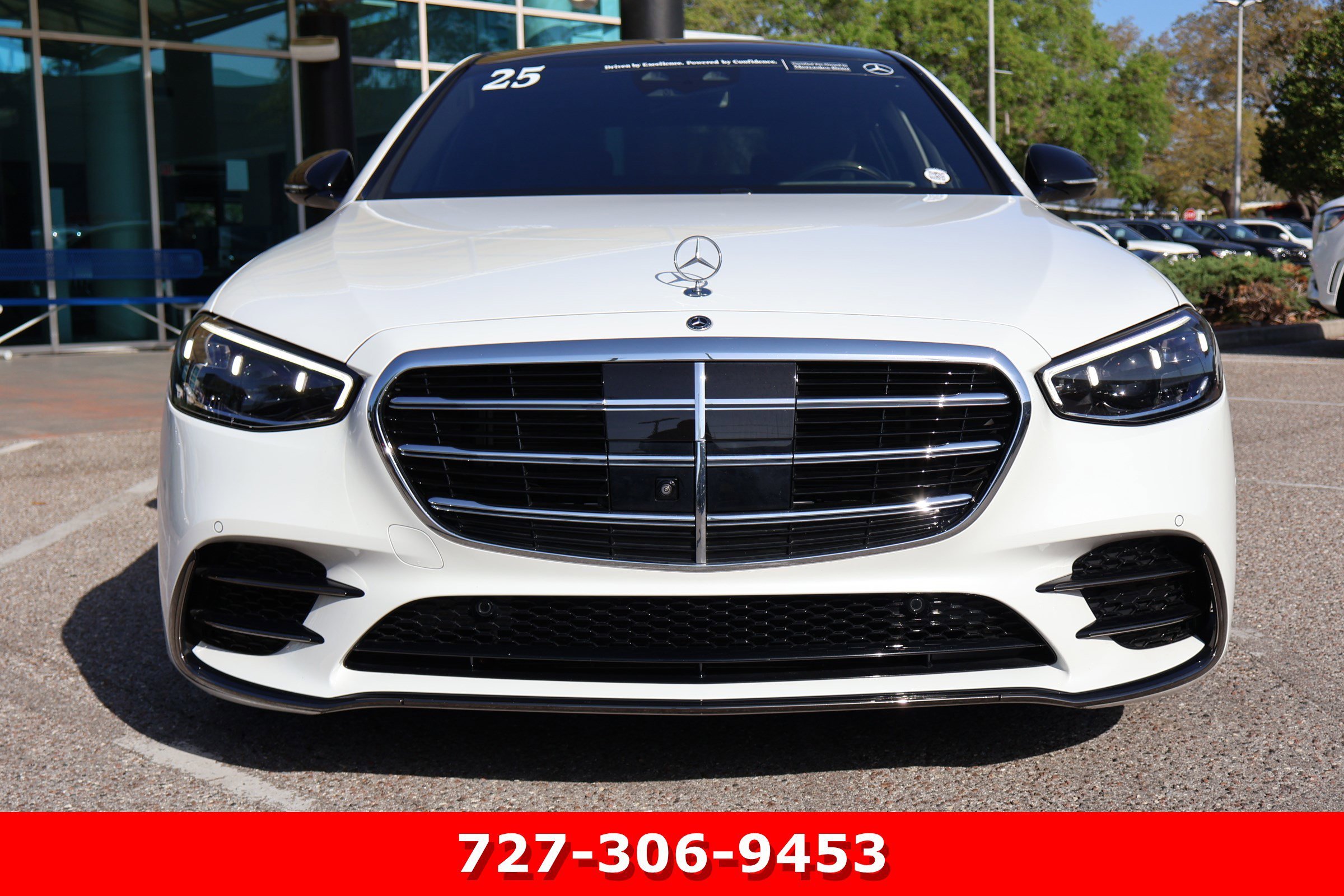 Certified Used 2025 MANUFAKTUR Moonlight Mercedes-Benz S 580 image 13