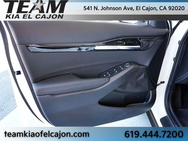 New 2026 White Kia S image 24