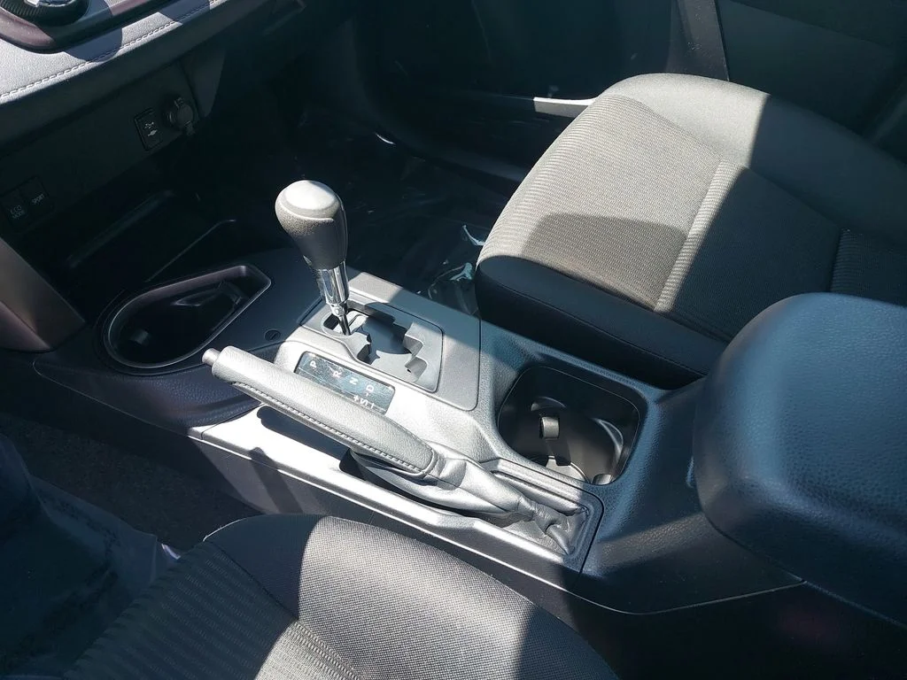 Used 2018 Gray Toyota LE image 22