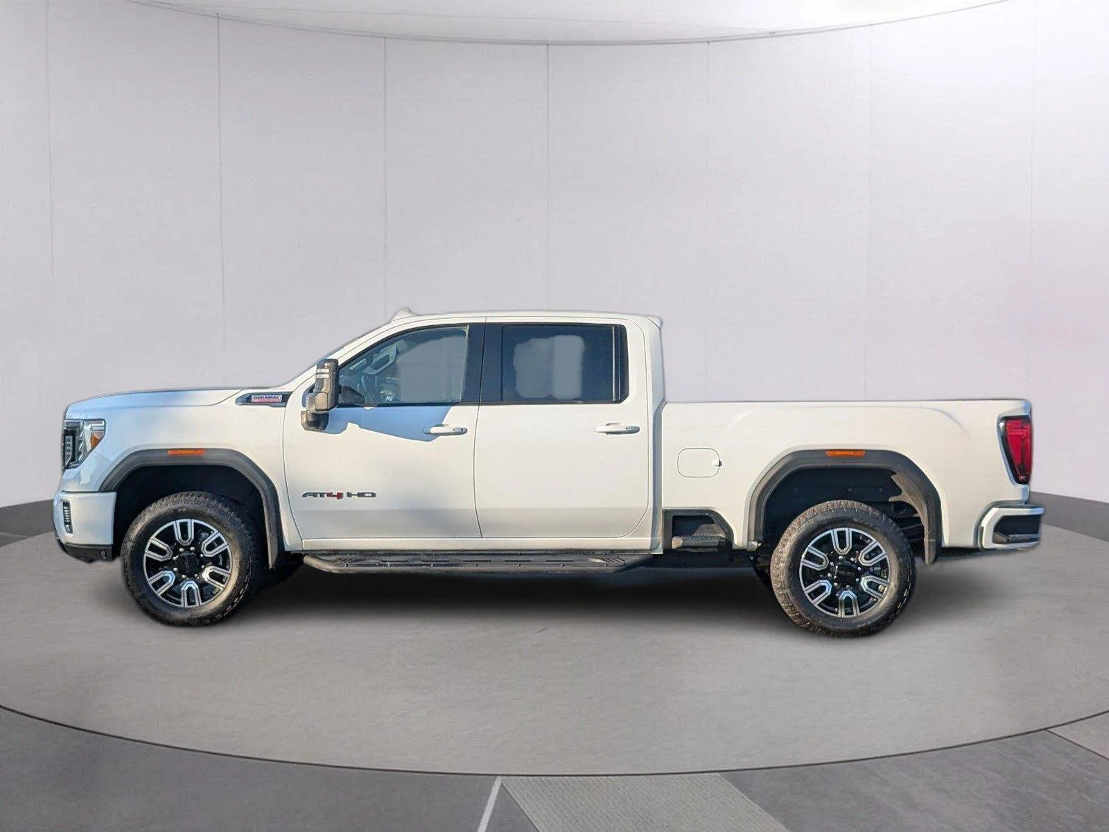 Used 2020 Summit White GMC AT4 image 2