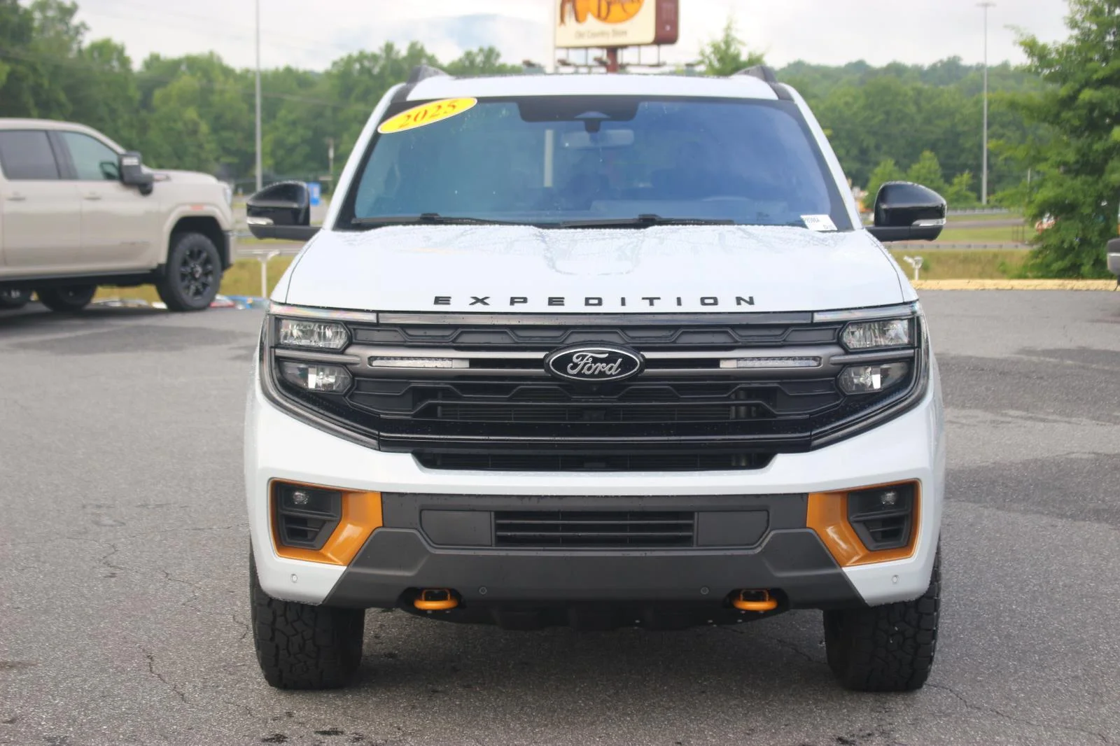 Used 2025 White Ford Tremor image 2