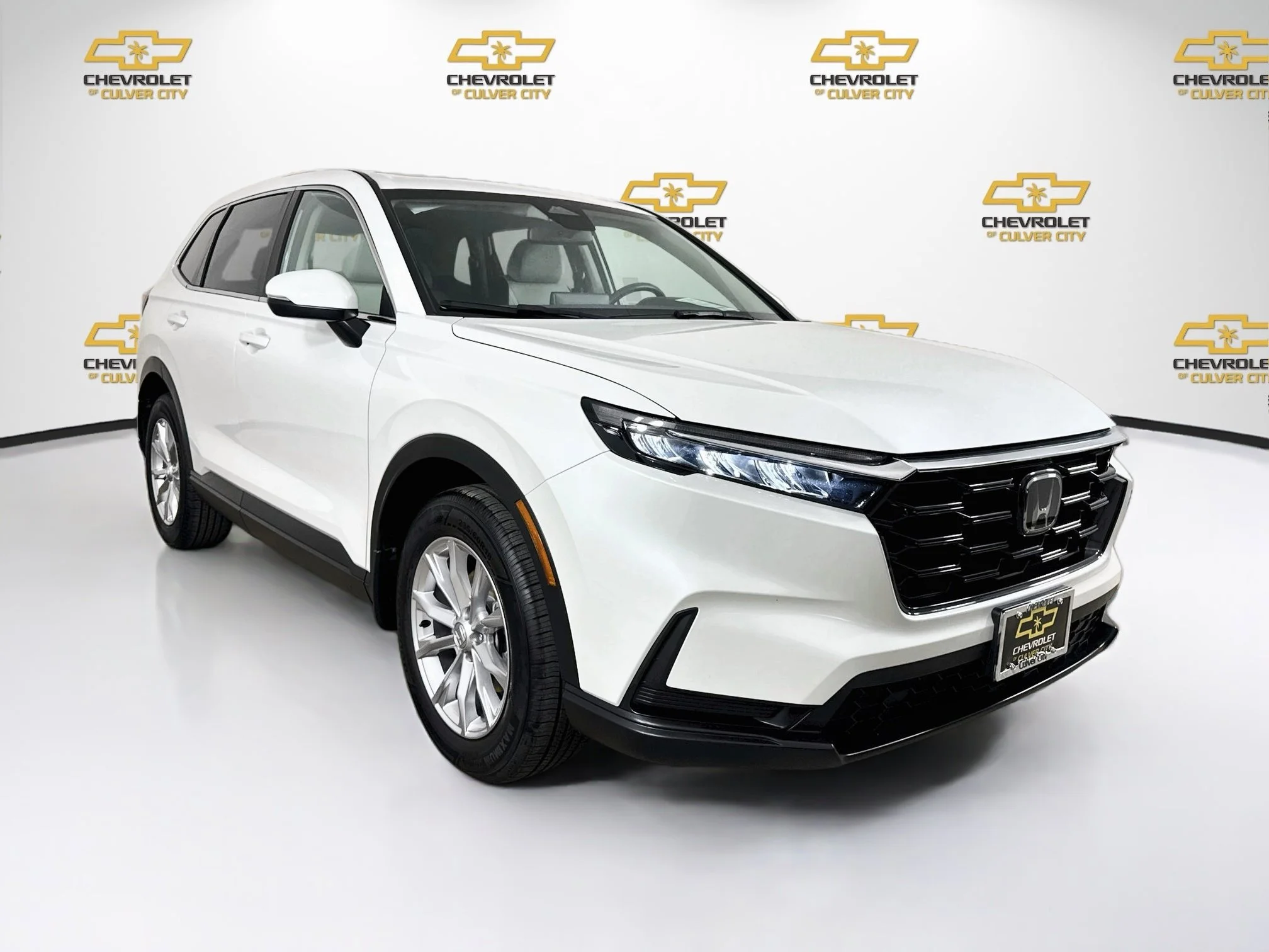 Used 2023 White Honda EX image 1