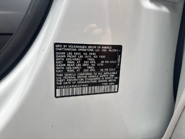Used 2021 White Volkswagen 3.6L V6 SEL R-Line image 38