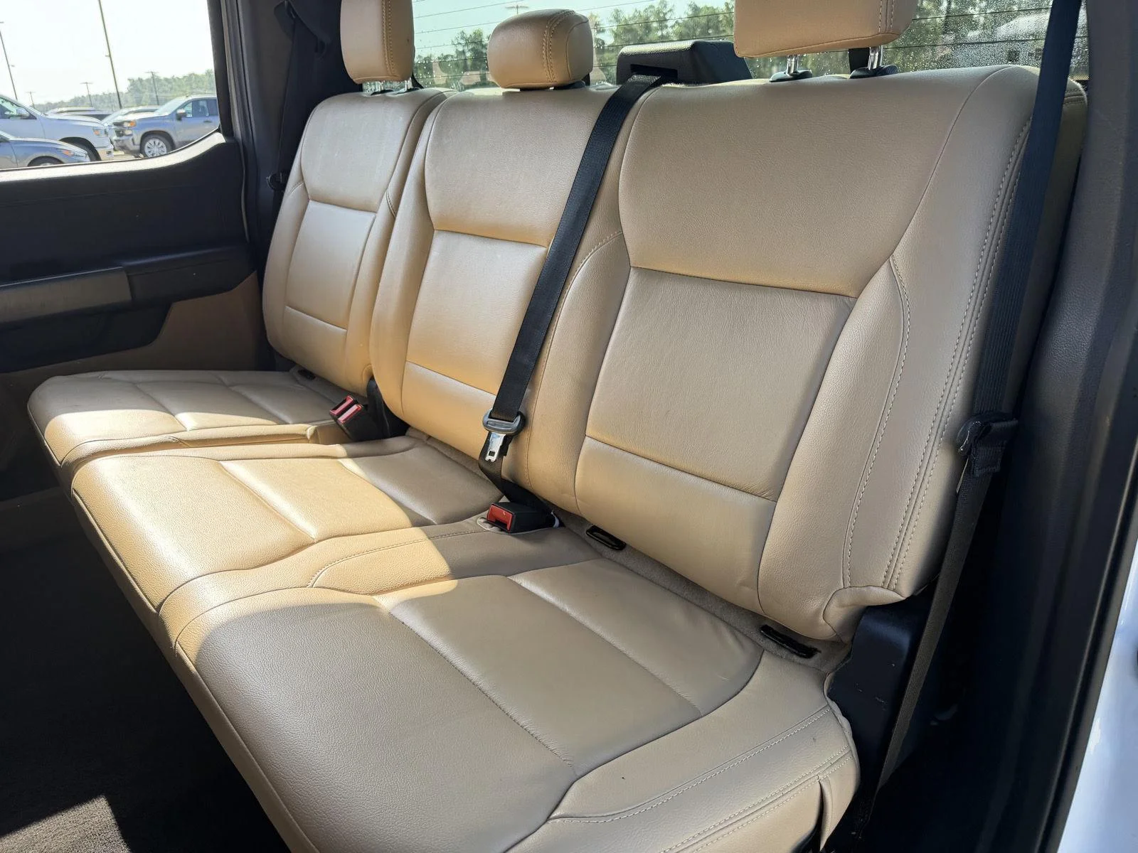 Used 2021 Space White Ford XLT image 17