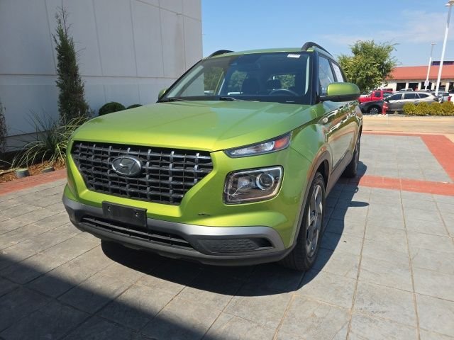 Used 2021 Green Hyundai SEL image 1