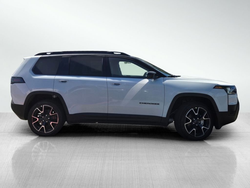 New 2026 Bright White Clear-Coat Exterior Paint Jeep Overland image 3