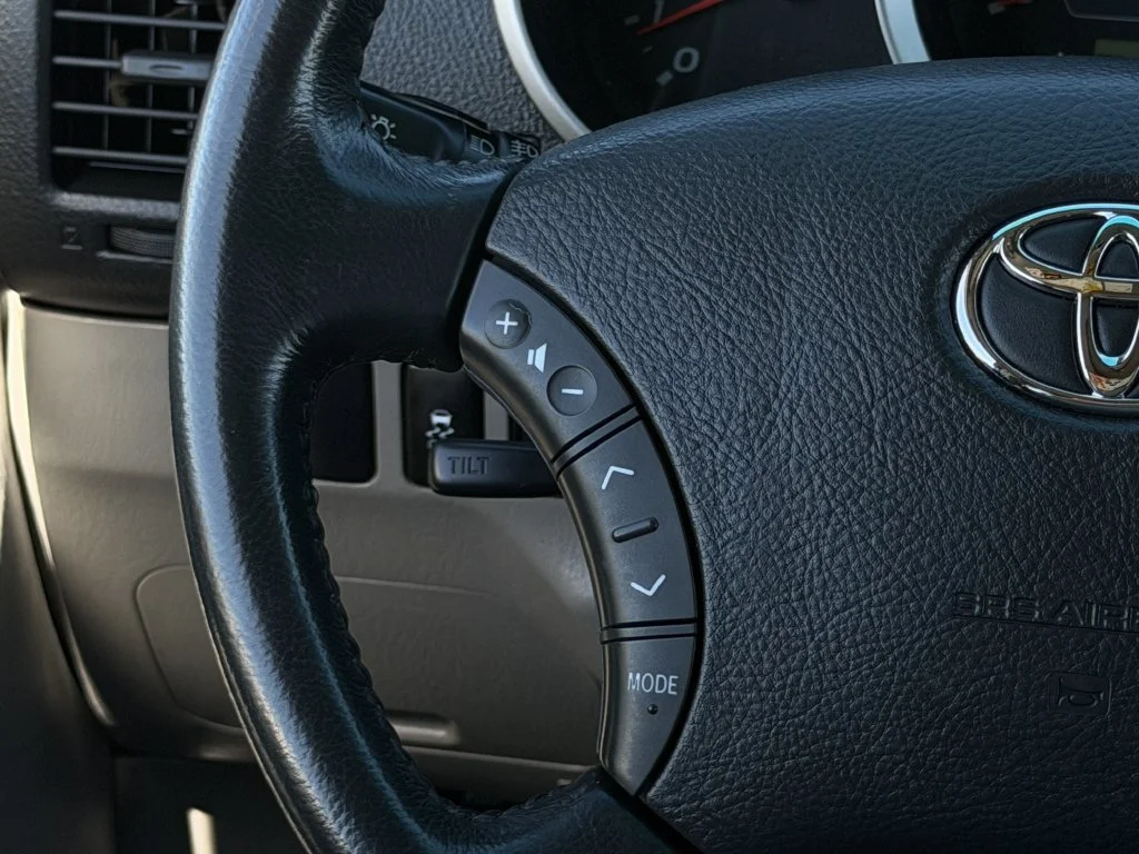 Used 2008 Silver Toyota SR5 image 13