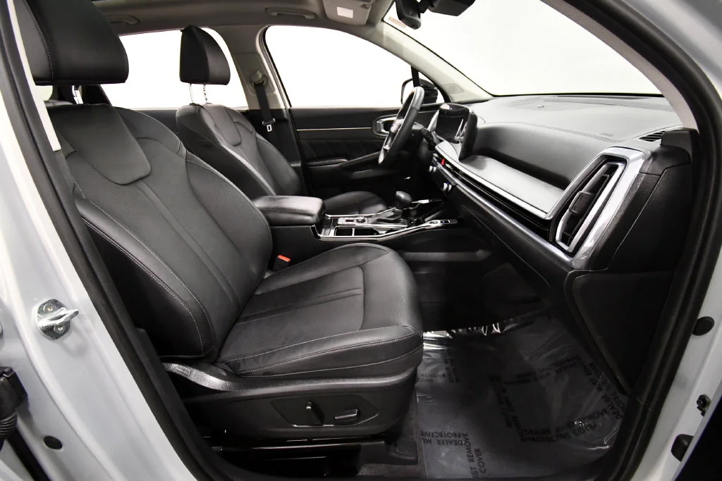 Certified Used 2026 White Kia X-Line SX image 19