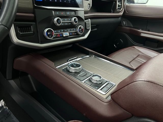 Used 2024 Gray Metallic Ford Limited image 17