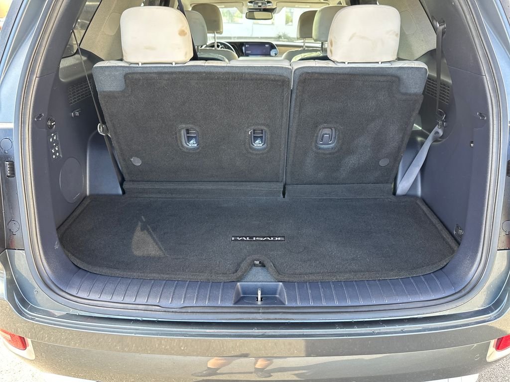 Used 2022 Gray Hyundai Limited image 17