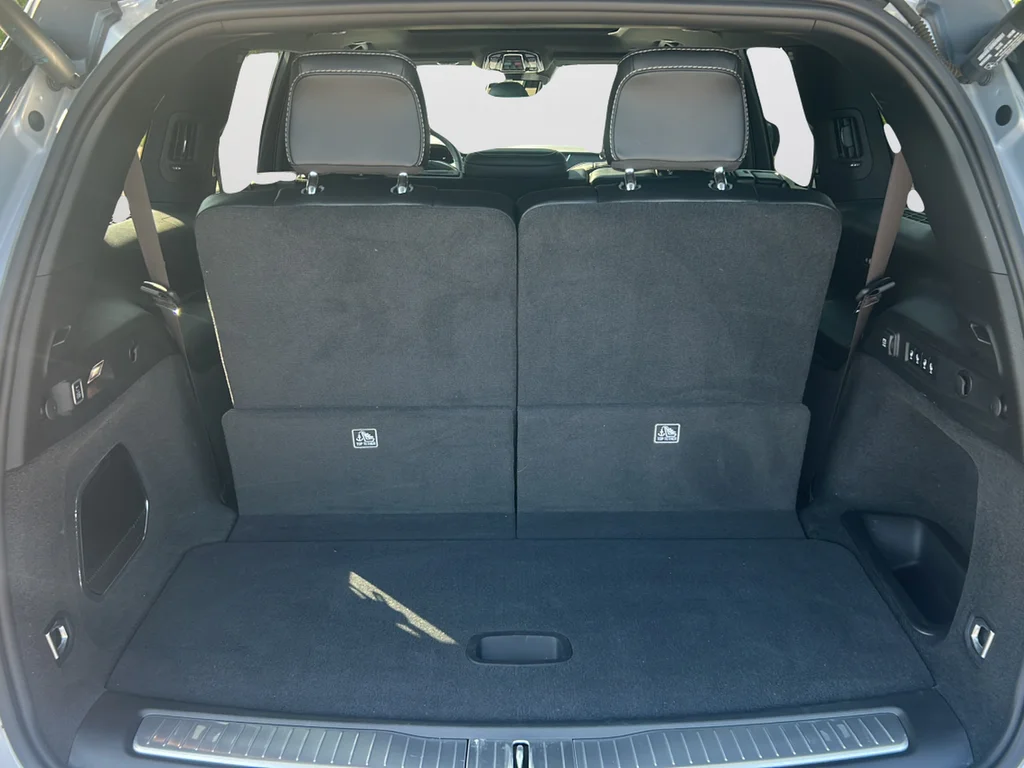 Used 2023 Silver Jeep Overland image 12