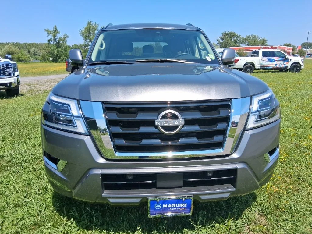 Used 2023 Gray Nissan SV image 6