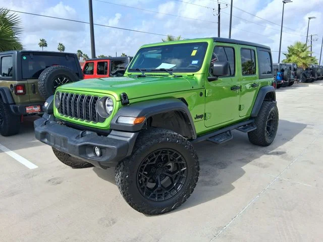 Used 2025  Jeep Sport S image 3