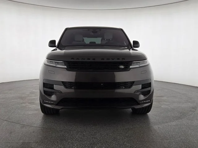 Used 2023 Gray Land Rover SE Dynamic image 8