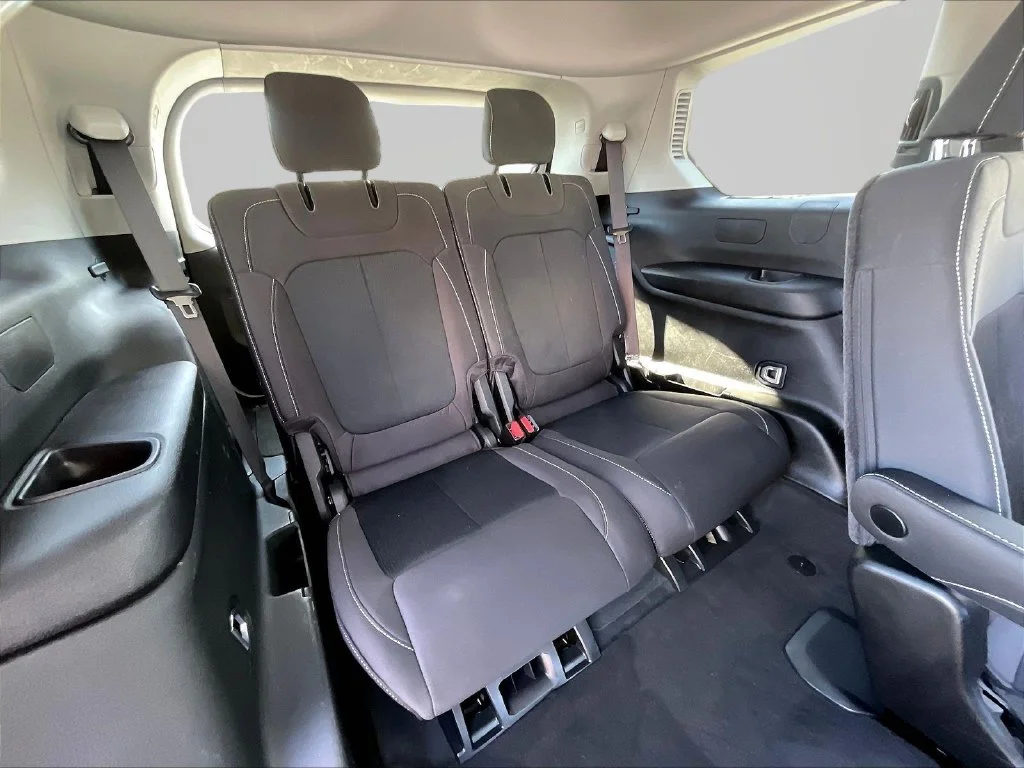 Used 2023 Bright White Clearcoat Jeep Laredo image 27