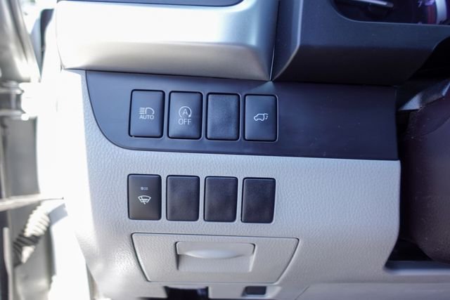 Certified Used 2019 Silver Toyota XLE image 18