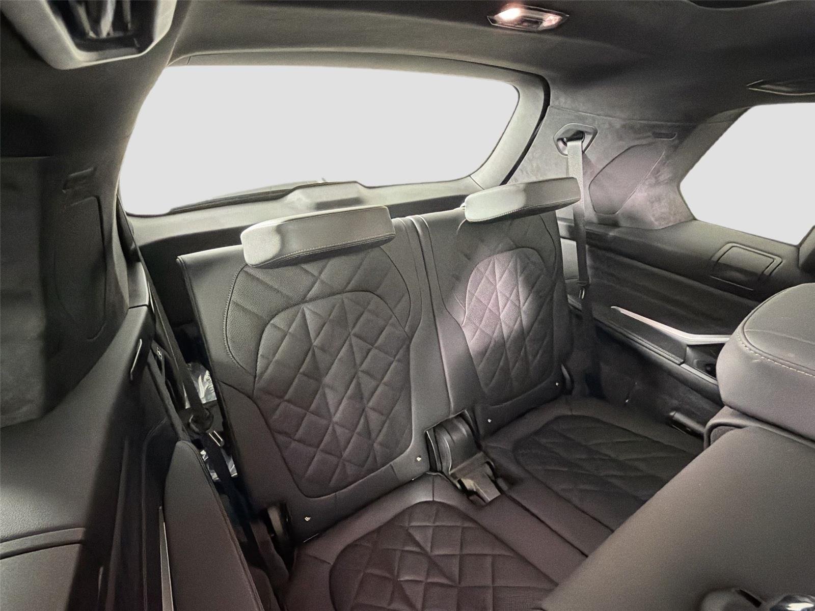 Certified Used 2026 Brooklyn Grey Metallic BMW xDrive40i image 29