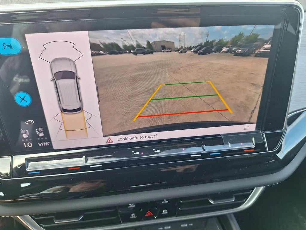 New 2026 Black Volkswagen 2.0T SE w/Technology image 16