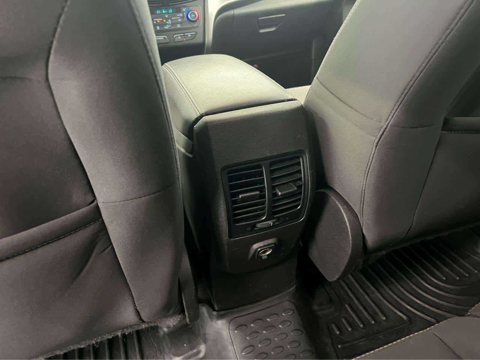 Used 2017 Magnetic Ford SE image 27