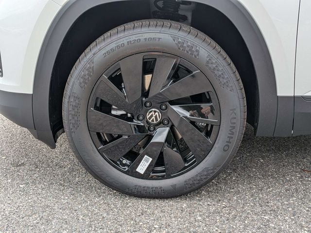 New 2026 White Volkswagen 2.0T SE w/Technology image 11