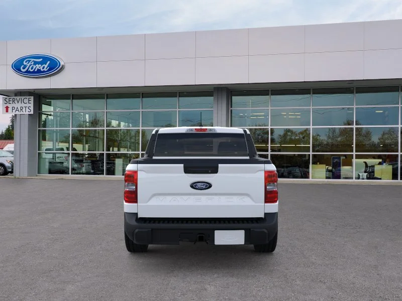 New 2025 Space White Metallic Ford XLT image 36