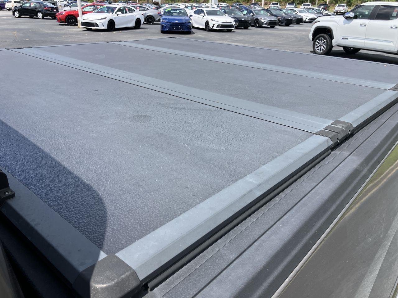 Used 2019 Gray (Stone Gray) Ford Lariat SuperCrew 4WD image 26