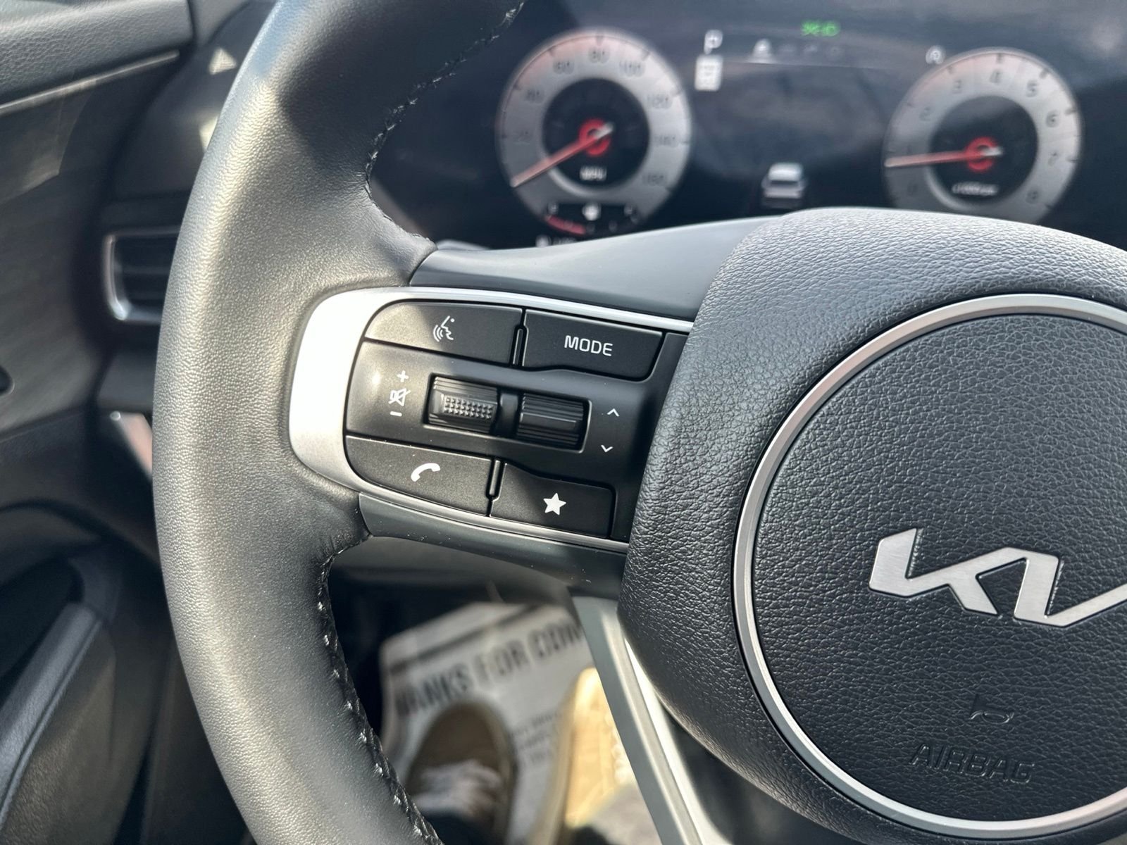 Used 2023 White Kia X-Pro image 53