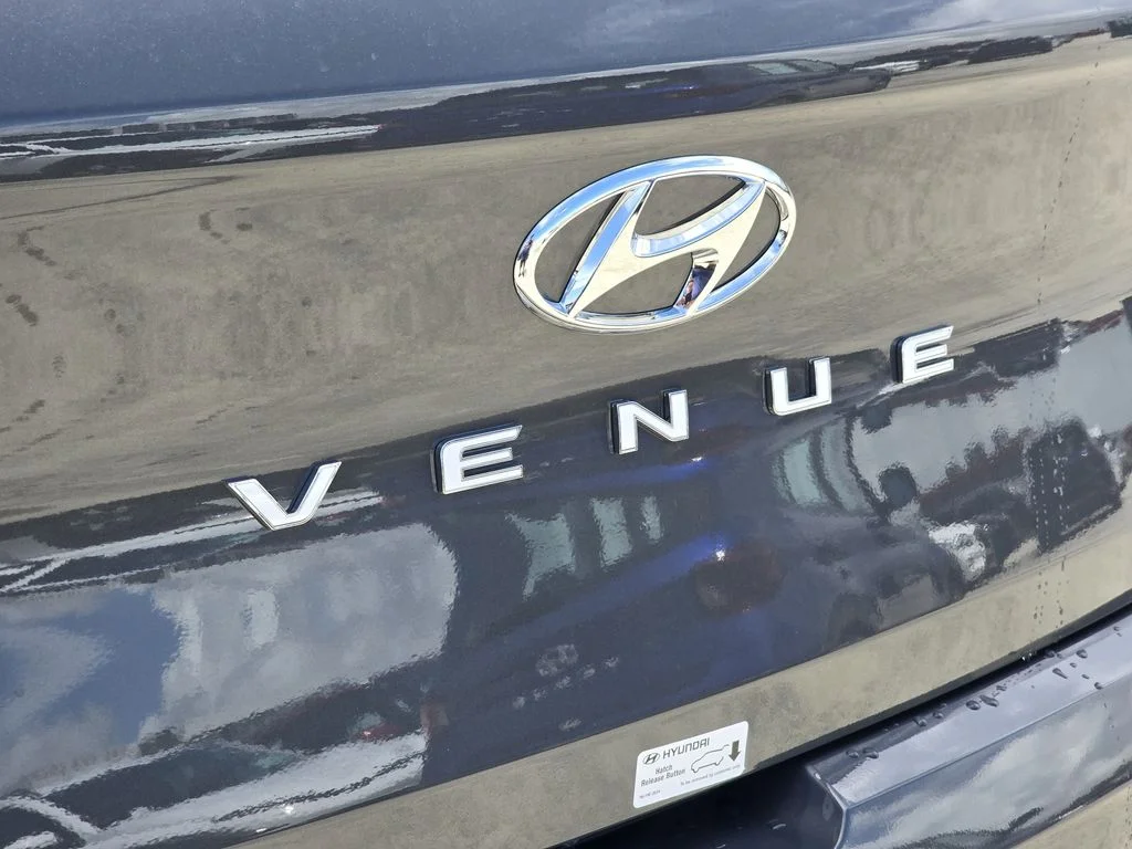 New 2026 Gray Hyundai SEL image 6