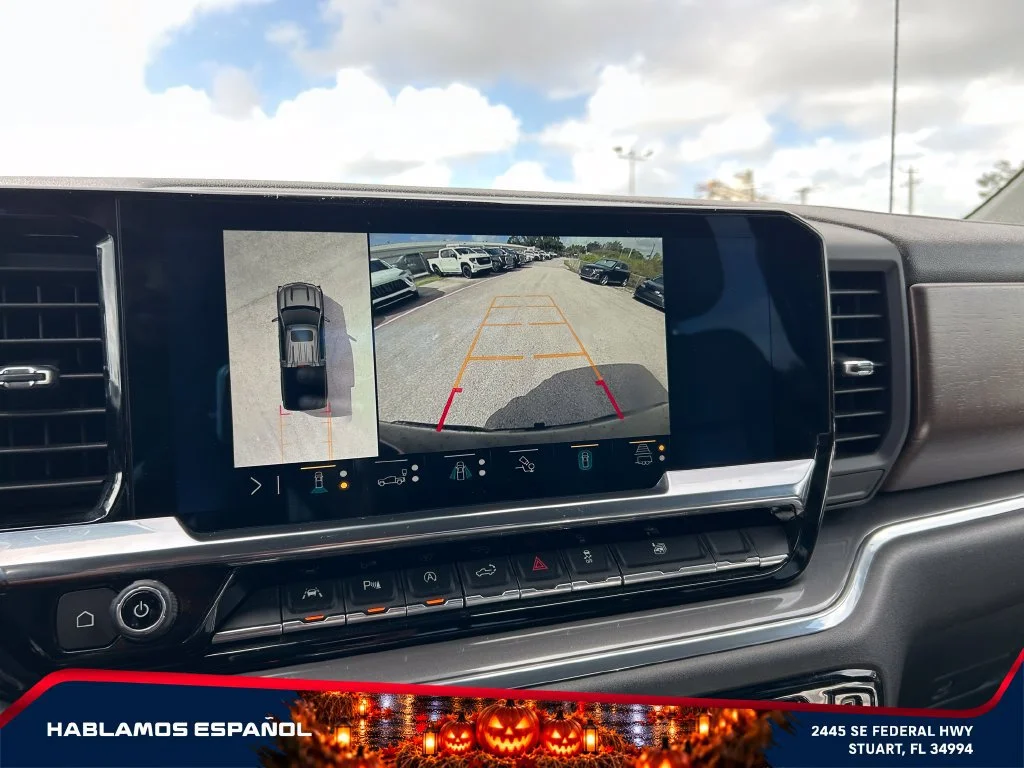 Used 2023 BLACK Chevrolet High Country image 28