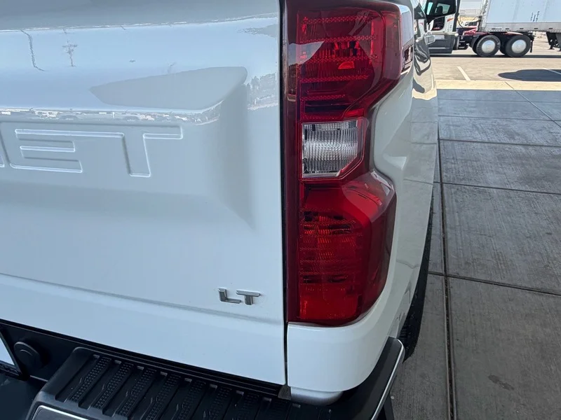 Used 2023 Summit White Chevrolet LT image 26