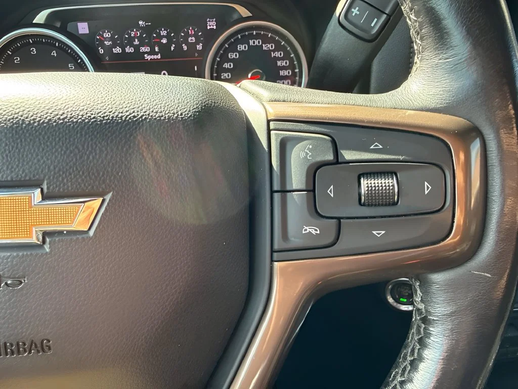 Used 2022 Black Chevrolet High Country image 21