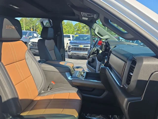 Used 2025 Beige Chevrolet High Country image 11