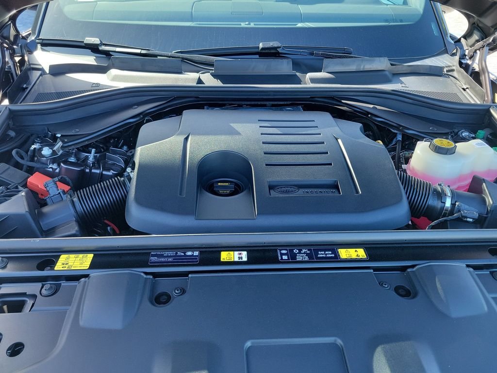 New 2026 Charente Grey LAND ROVER SE image 30