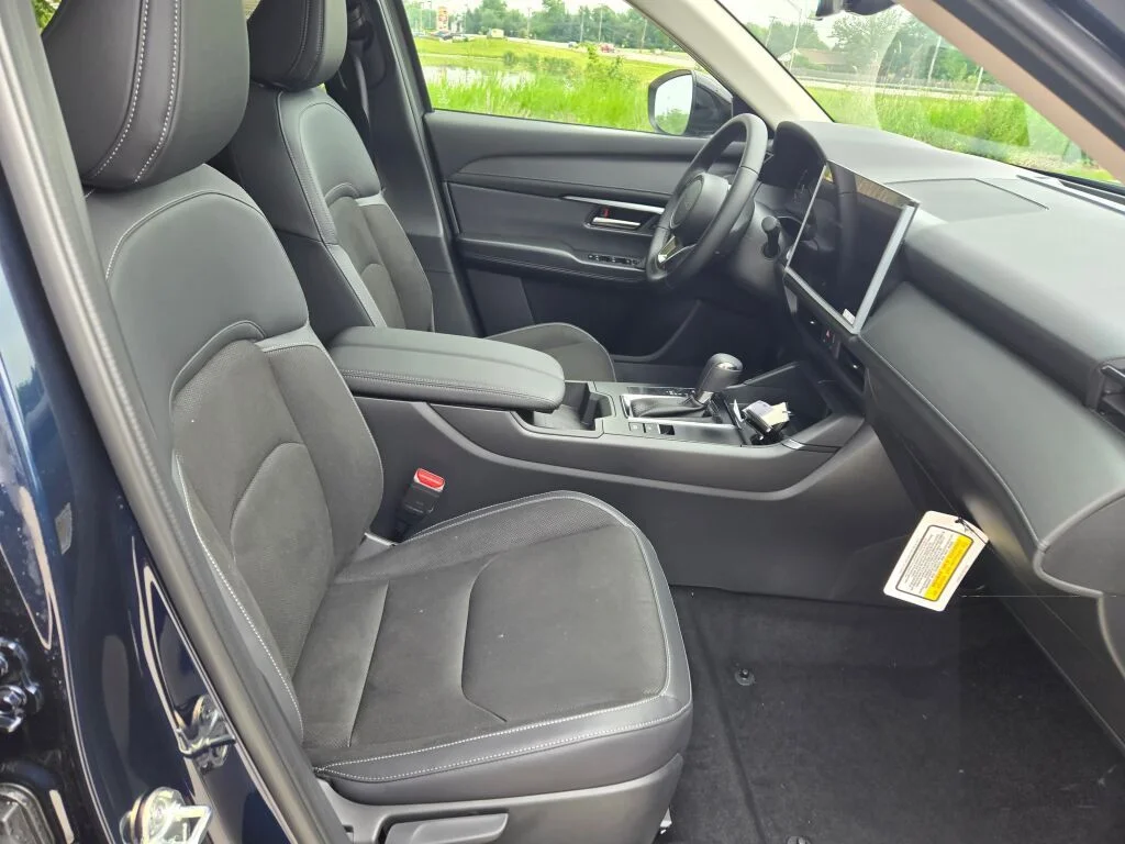 New 2026 Navy Blue Mica Mazda 2.5 S Preferred AWD image 4