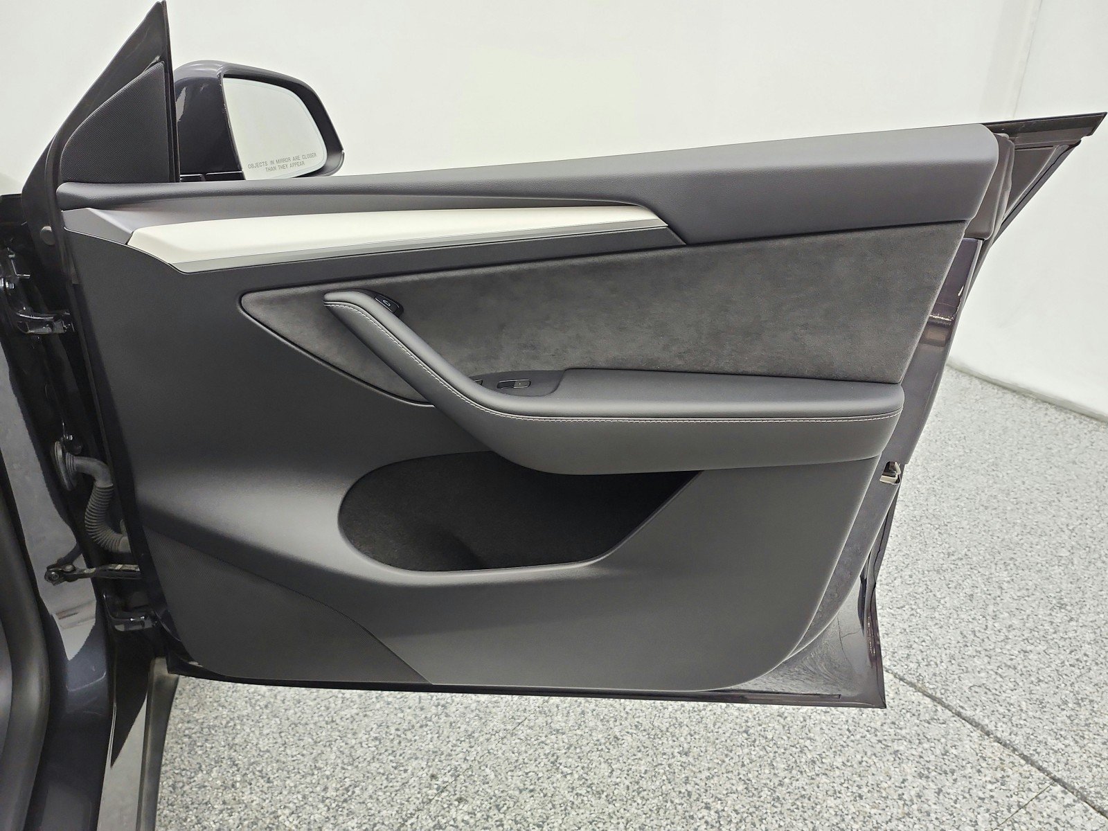 Used 2024 Stealth Grey Tesla Long Range image 18